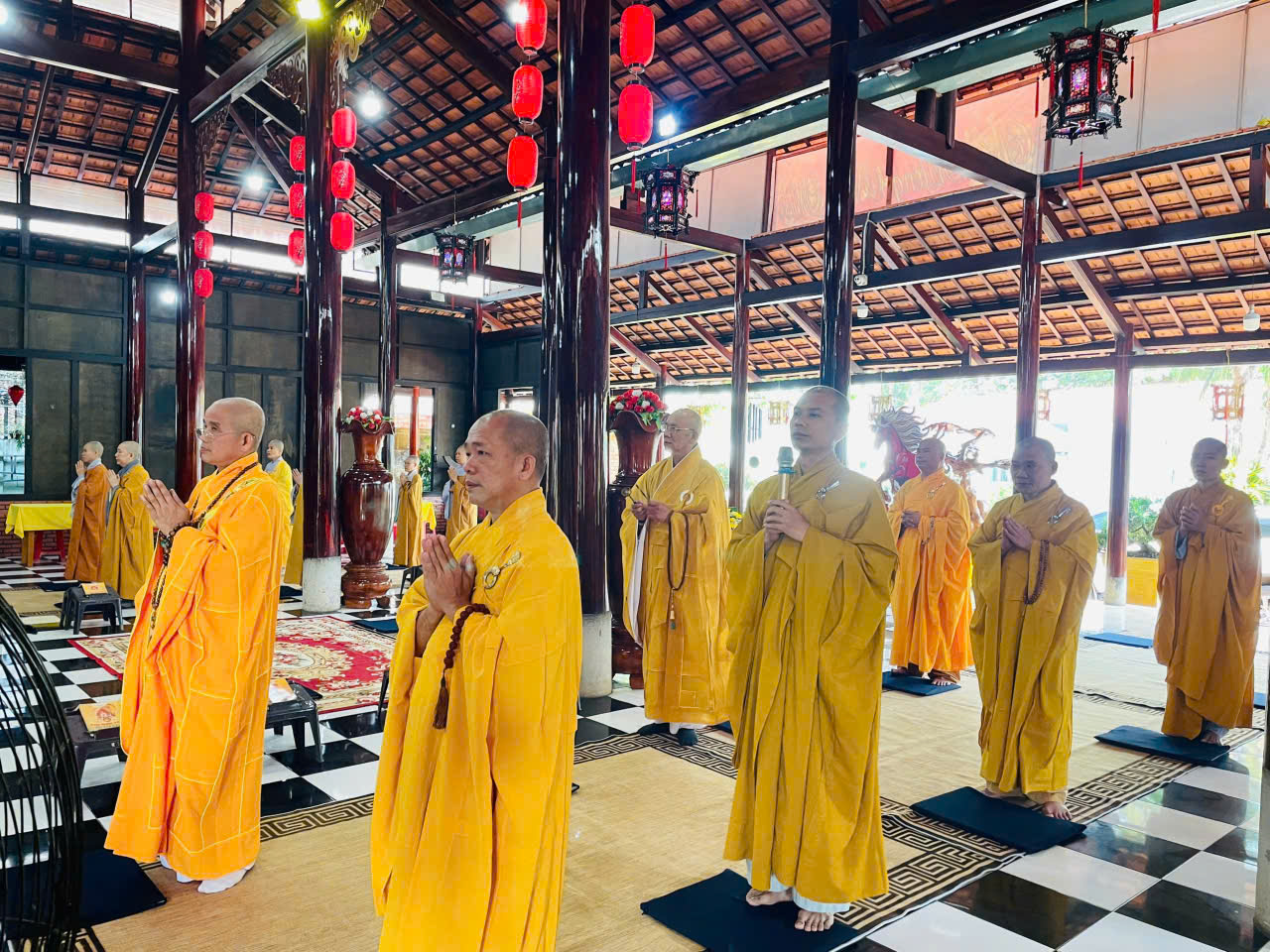 Đồng Nai: Tăng Ni các xã Trảng Bom, Bàu Hàm, An Viễn, Hưng Thịnh và phường Hố Nai trang nghiêm tổ chức Bố-tát định kỳ tại chùa Phật Đà Bửu Tự