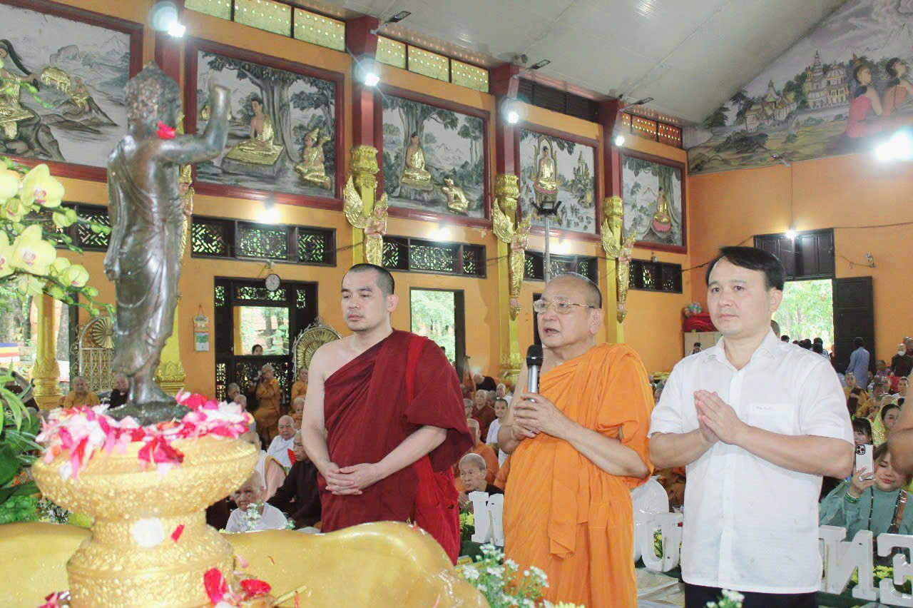Thành phố Đồng Nai: Thiền viện Phước Sơn kính mừng đại lễ Phật đản PL 2570 