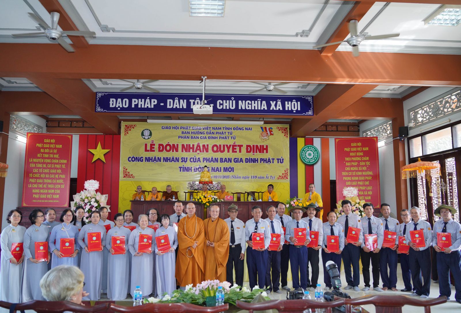 BĐỒNG NAI: TỔ CHỨC LỄ ĐÓN NHẬN QUYẾT ĐỊNH CHUẨN Y NHÂN SỰ PHÂN BAN GIA ĐÌNH PHẬT TỬ ĐỒNG NAI MỚI.