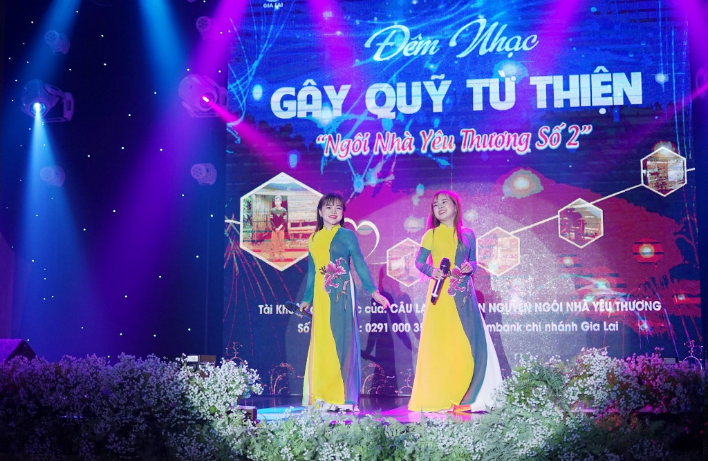 Hai ca sĩ “Ốc tiêu” lạc quan giữa đời thường