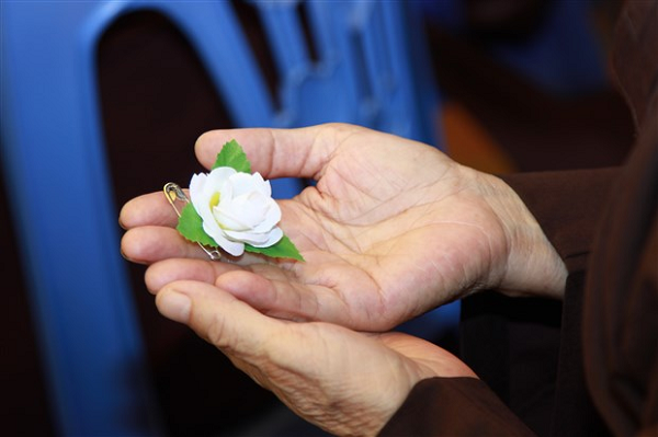 Nỗi đau mất mẹ chẳng phải của riêng ai…